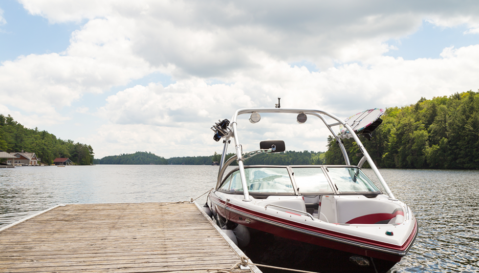 boat_on_lake