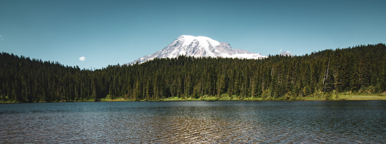 Travel-Canada-lake